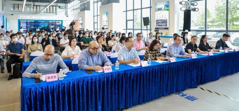 数字·互联·智造——后村改时代正向德信体育注册走来……
